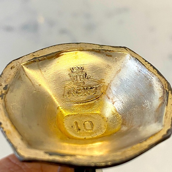 Vintage Salt & Pepper shakers by Trent - Picture 7 of 7